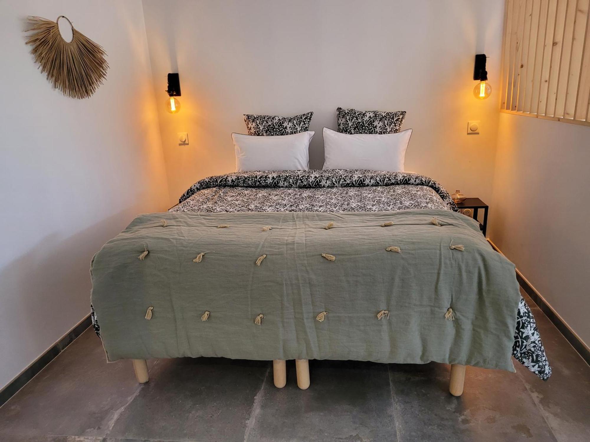 Au Pied Du Mont Ventoux Apartment